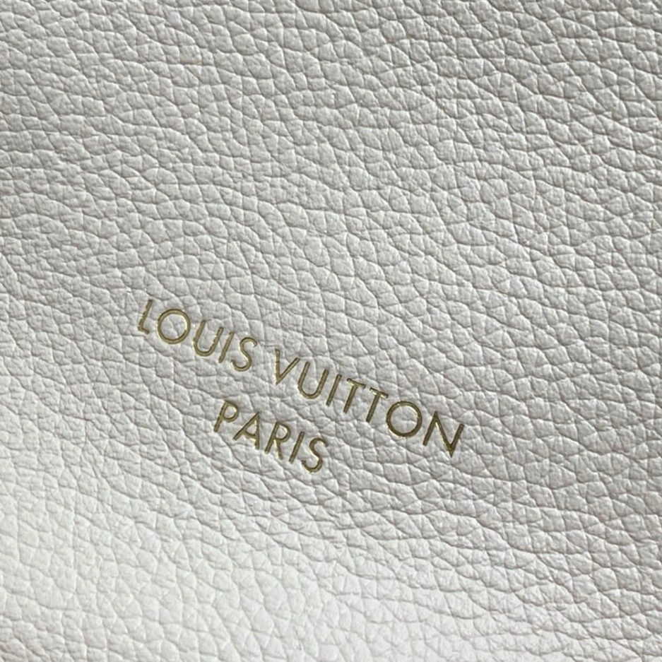 LV Low Key Hobo MM Affordable 326