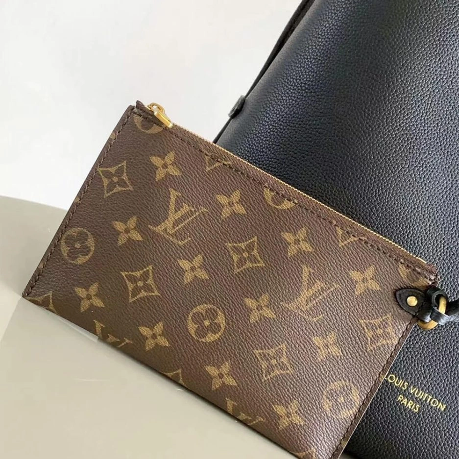 LV Low Key Hobo MM AllSeason 291