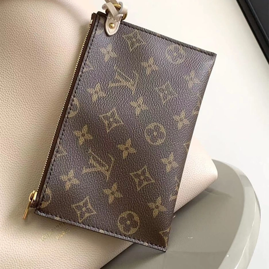 LV Low Key Hobo MM Practical 279