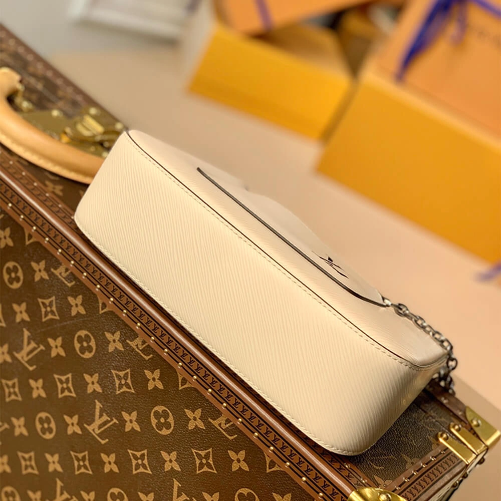 Supportive LV MARELLE HANDBAG 577