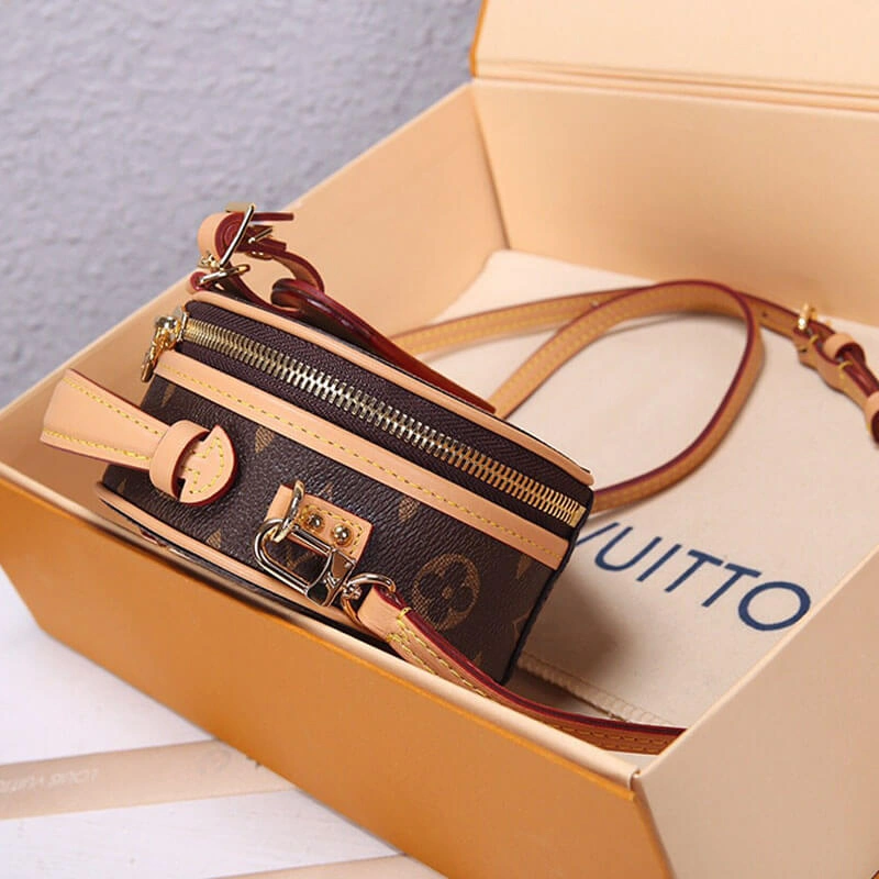 Premium LV Mini Boite Chapeau Bag 694