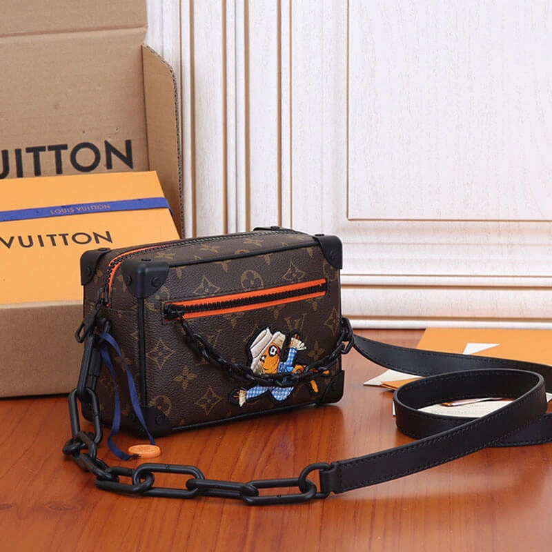 LV Mini  Trunk Effortless 674