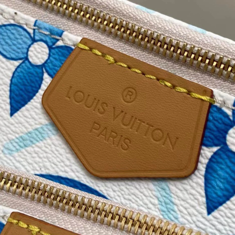 Packable LV Multi Pochette Accessoires 343