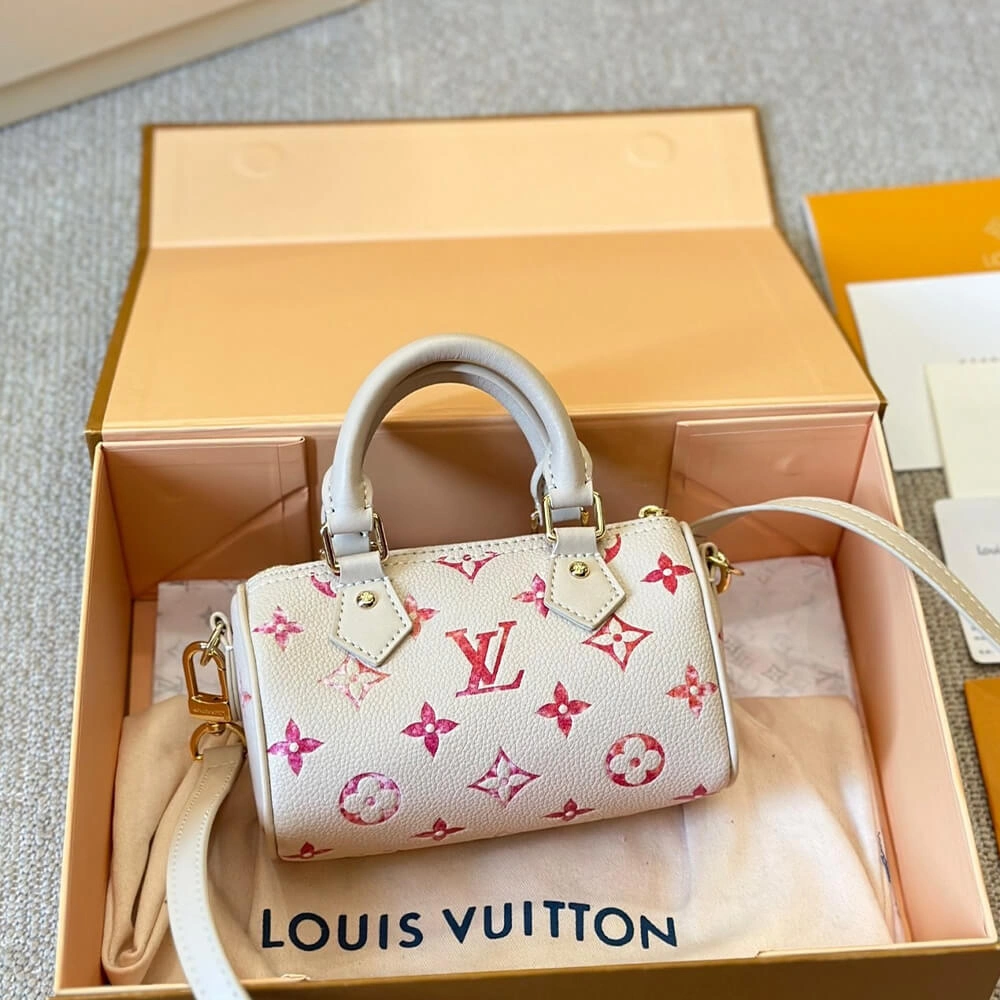 RelaxedFit LV NANO SPEEDY BAG 217