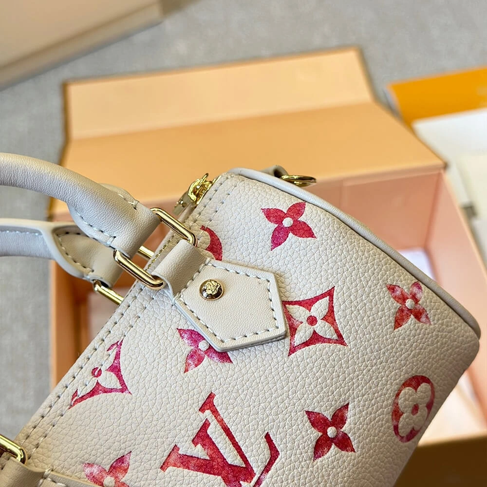 RelaxedFit LV NANO SPEEDY BAG 217