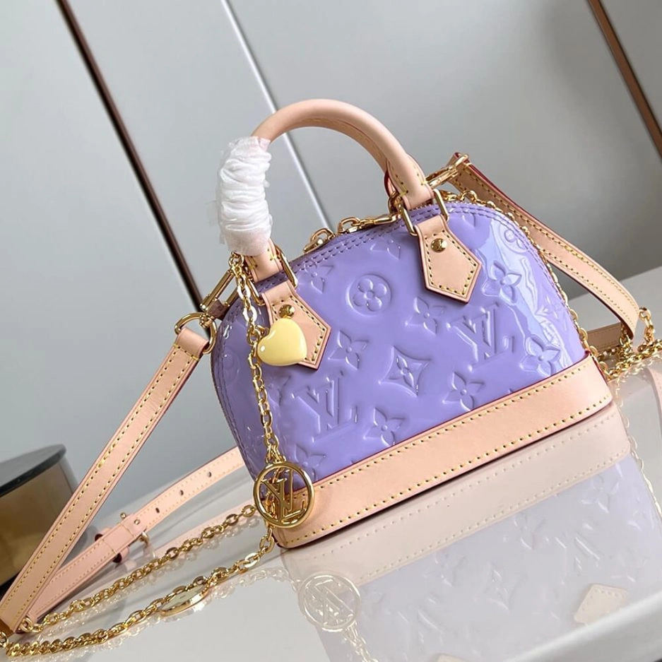 LV Nano Alma ZipUp 159