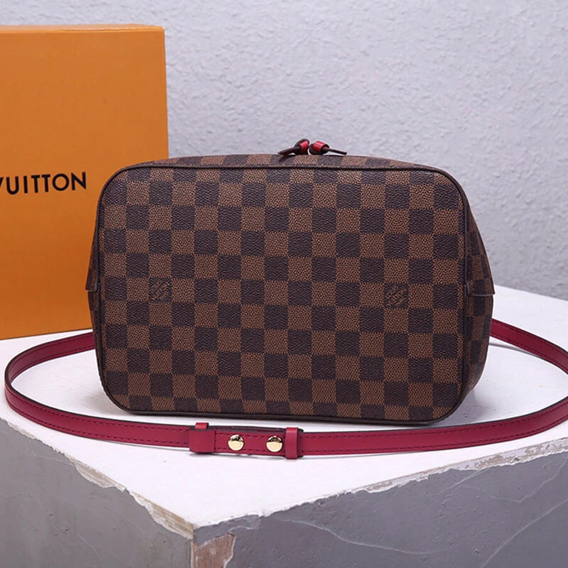 WellDesigned LV NeoNoe MM Bucket Bag 671