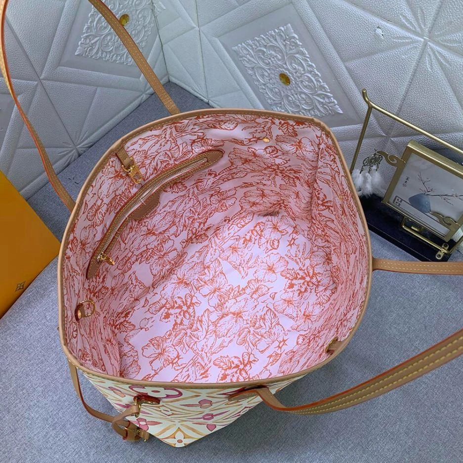 LV Neverfull MM Bright 244