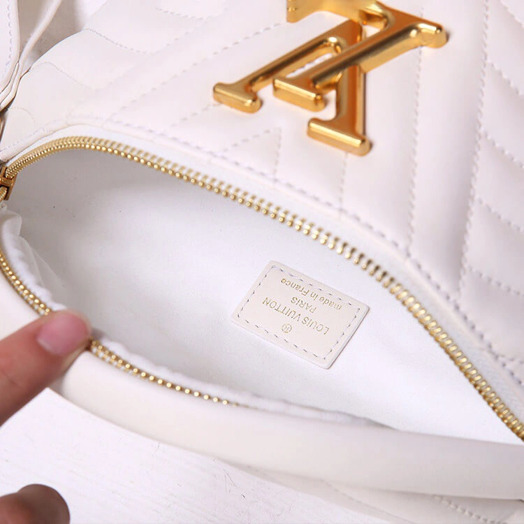 LV New Wave Bumbag Elegant 749