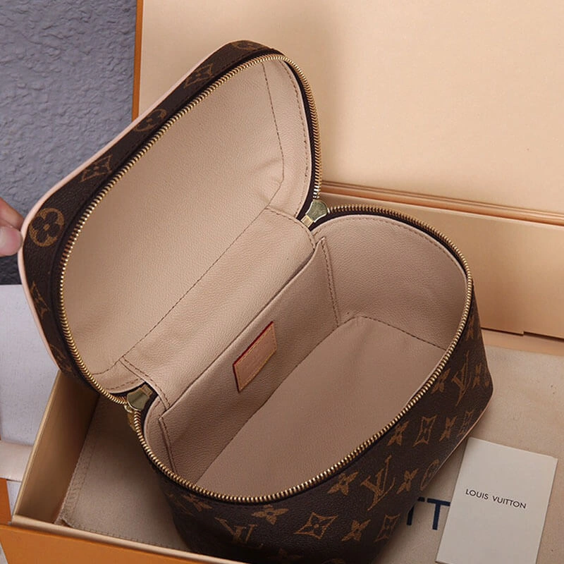 LV Nice Mini Toiletry Pouch Casual 697