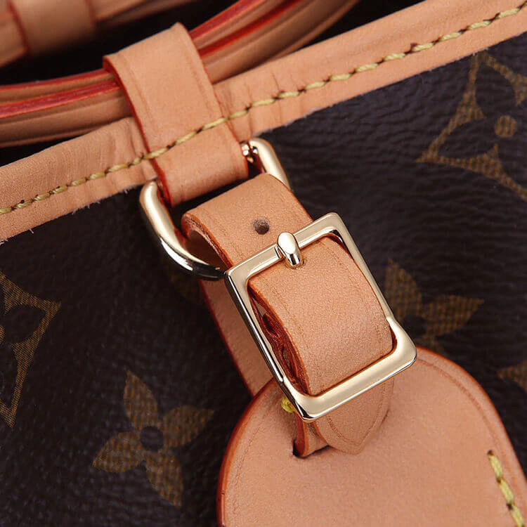 WeatherProof LV Noe Purse 728