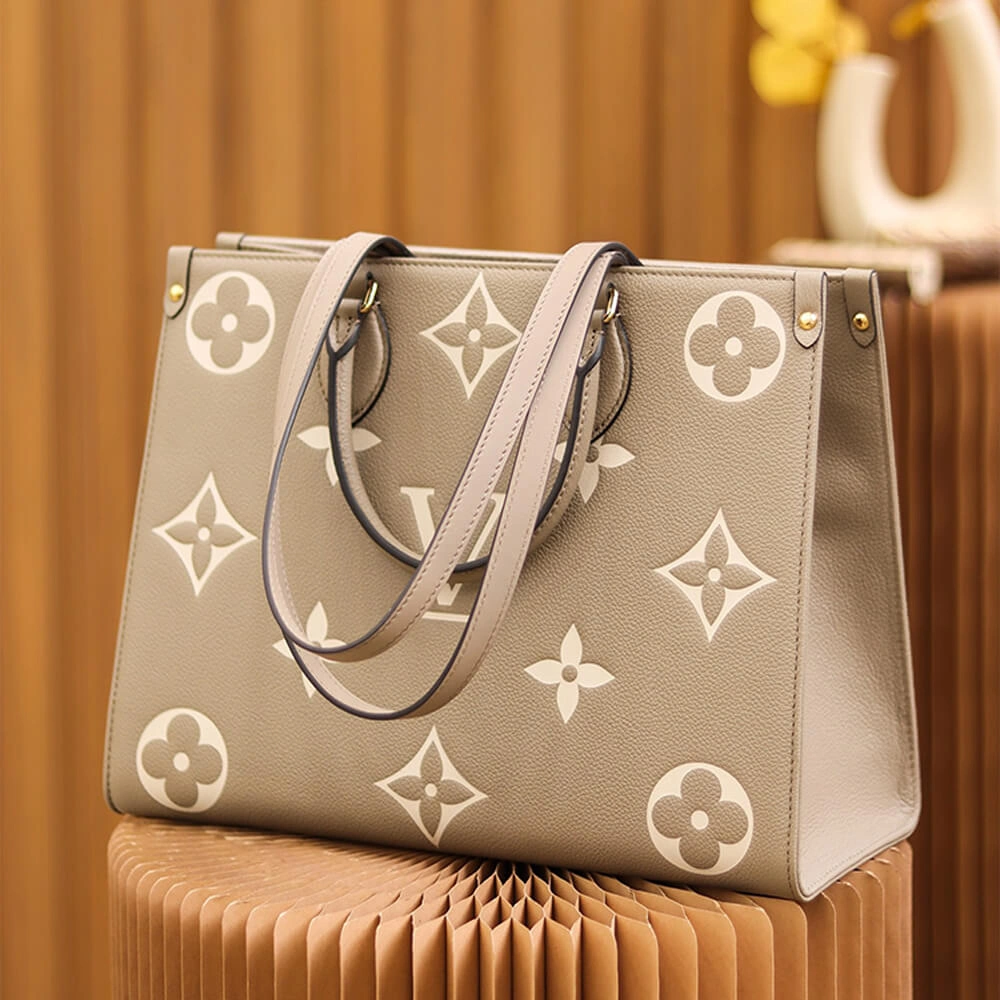 FashionForward LV ONTHEGO MM 550