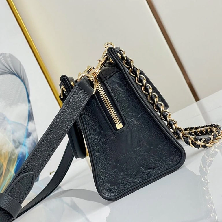 Bright LV OnTheGo East West 402
