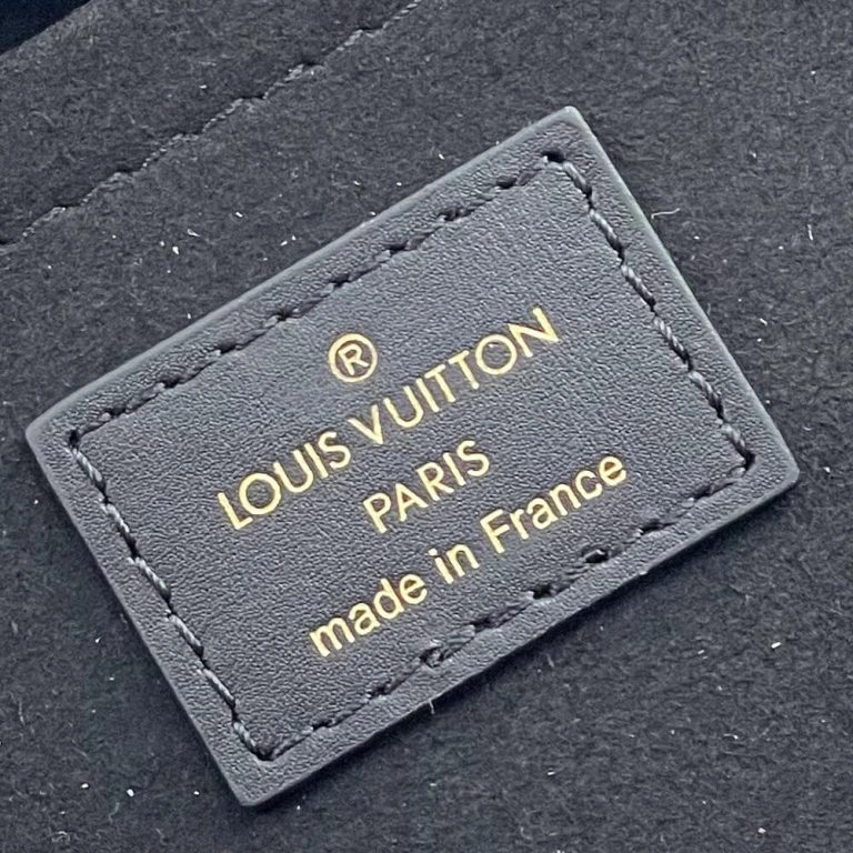 Bright LV OnTheGo East West 402