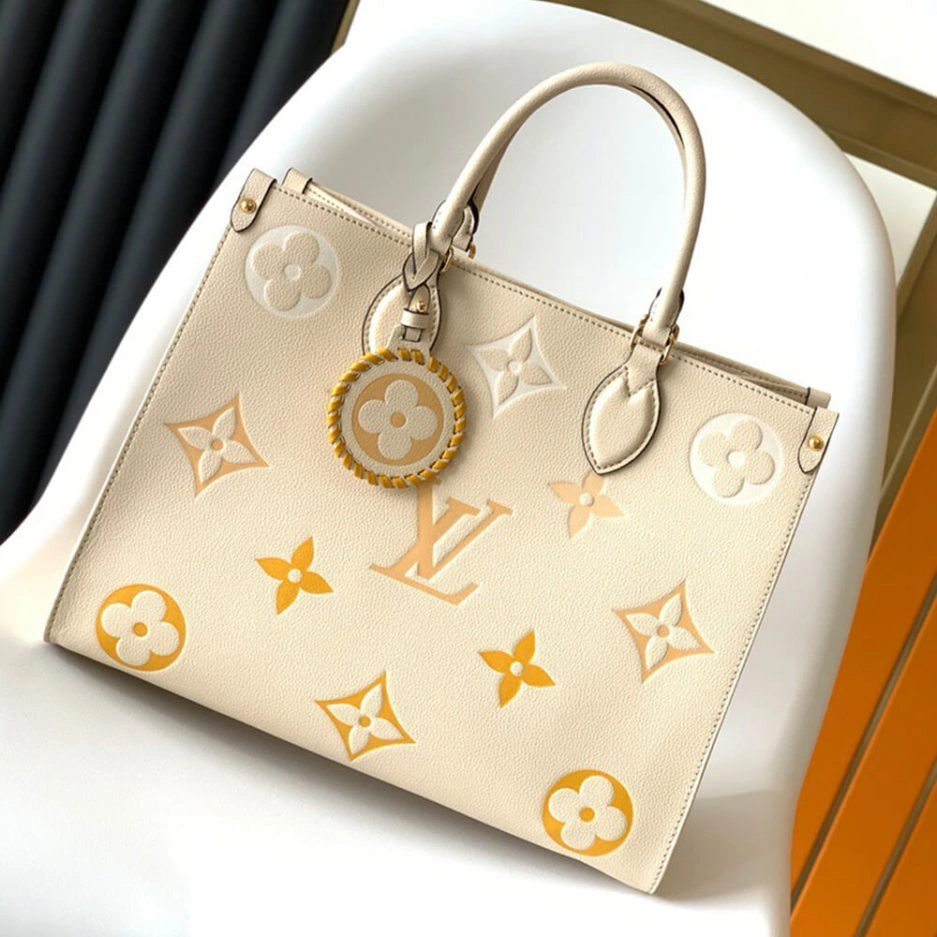 Original LV OnTheGo MM 243