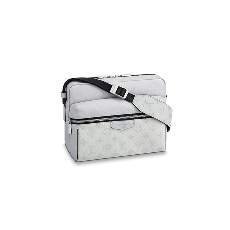 Seasonal LV Outdoor Messenger 782