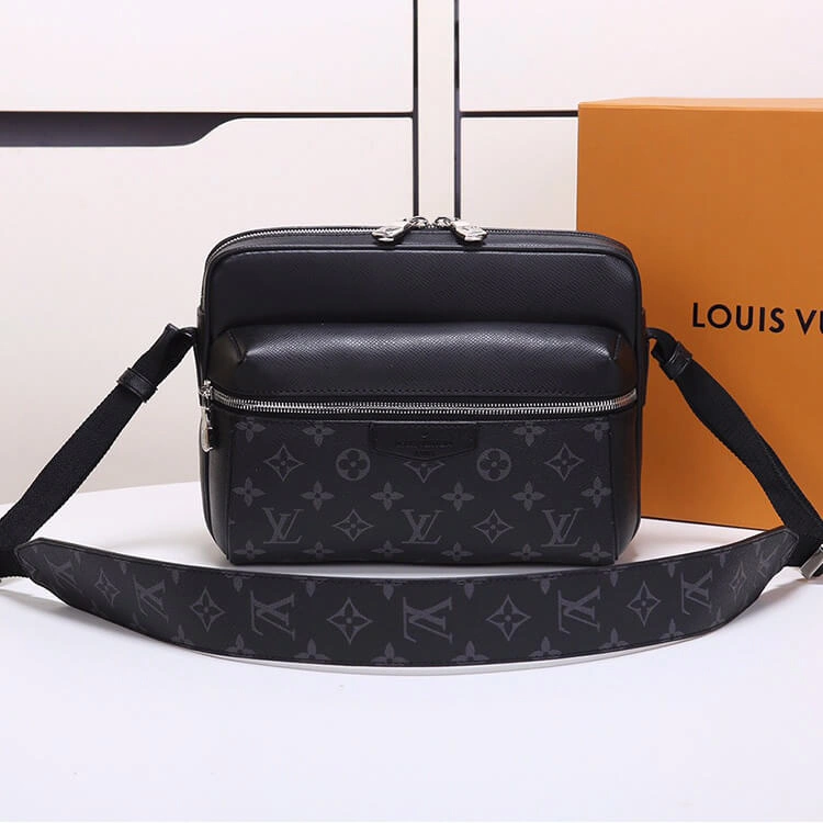 Casual LV Outdoor Messenger 755