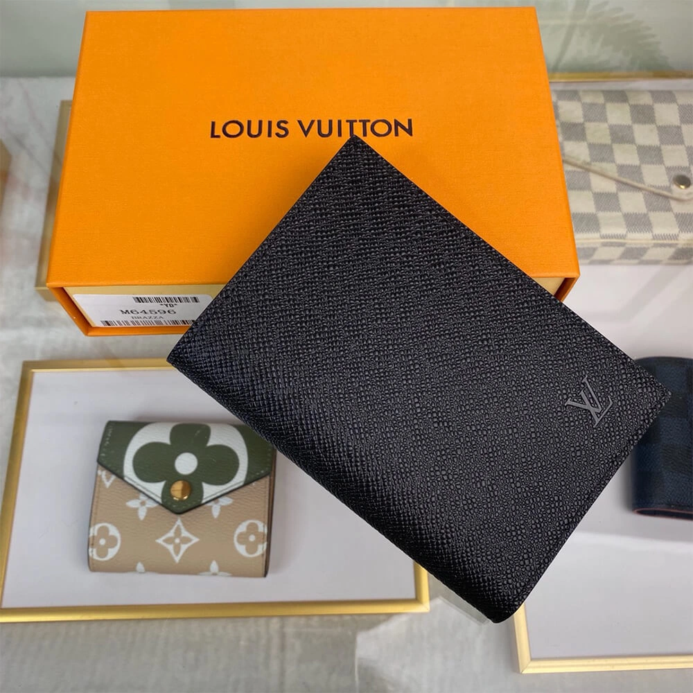 AllSeason LV PASSPORT COVER 492