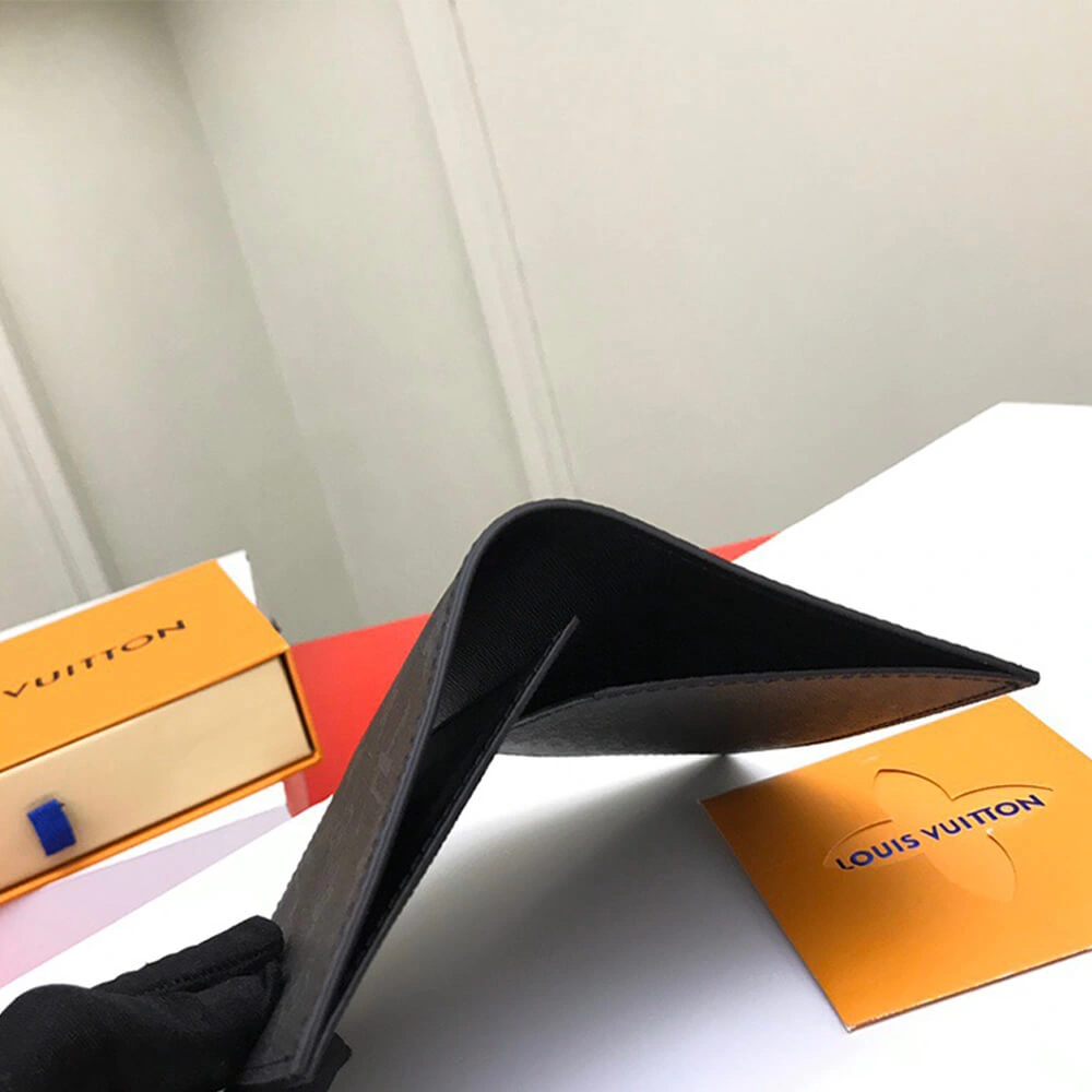 TimelessDesign LV PASSPORT COVER 491