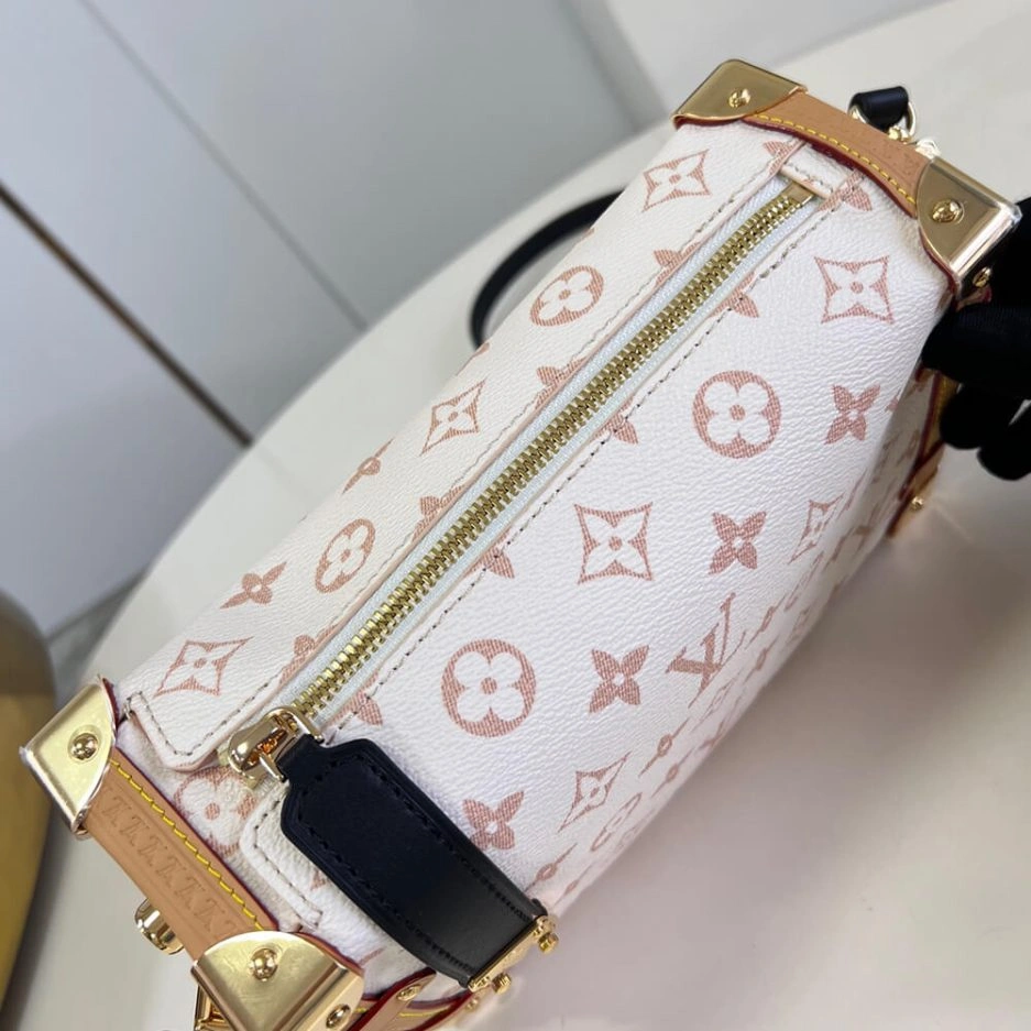 LV Pico Side Trunk Upgraded 273