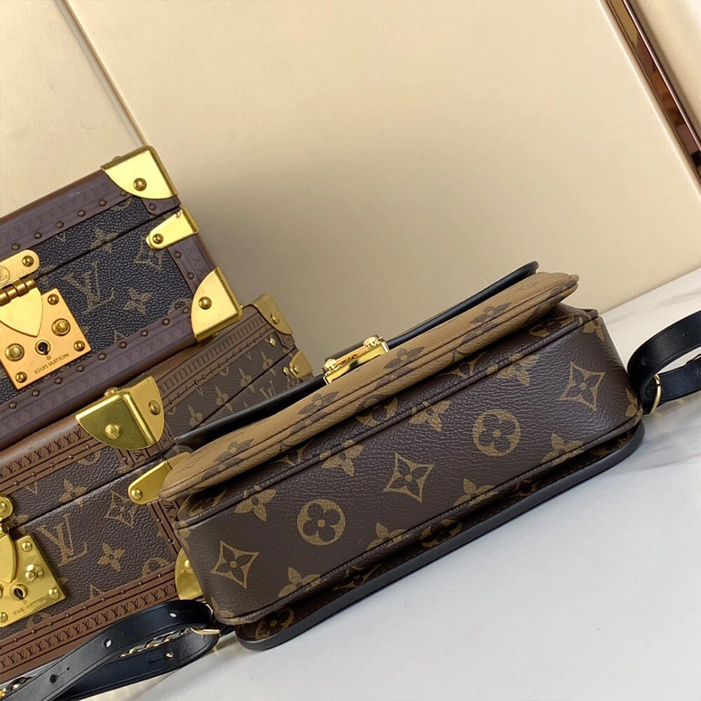 DailyWear LV Pochette Metis Backpack 264