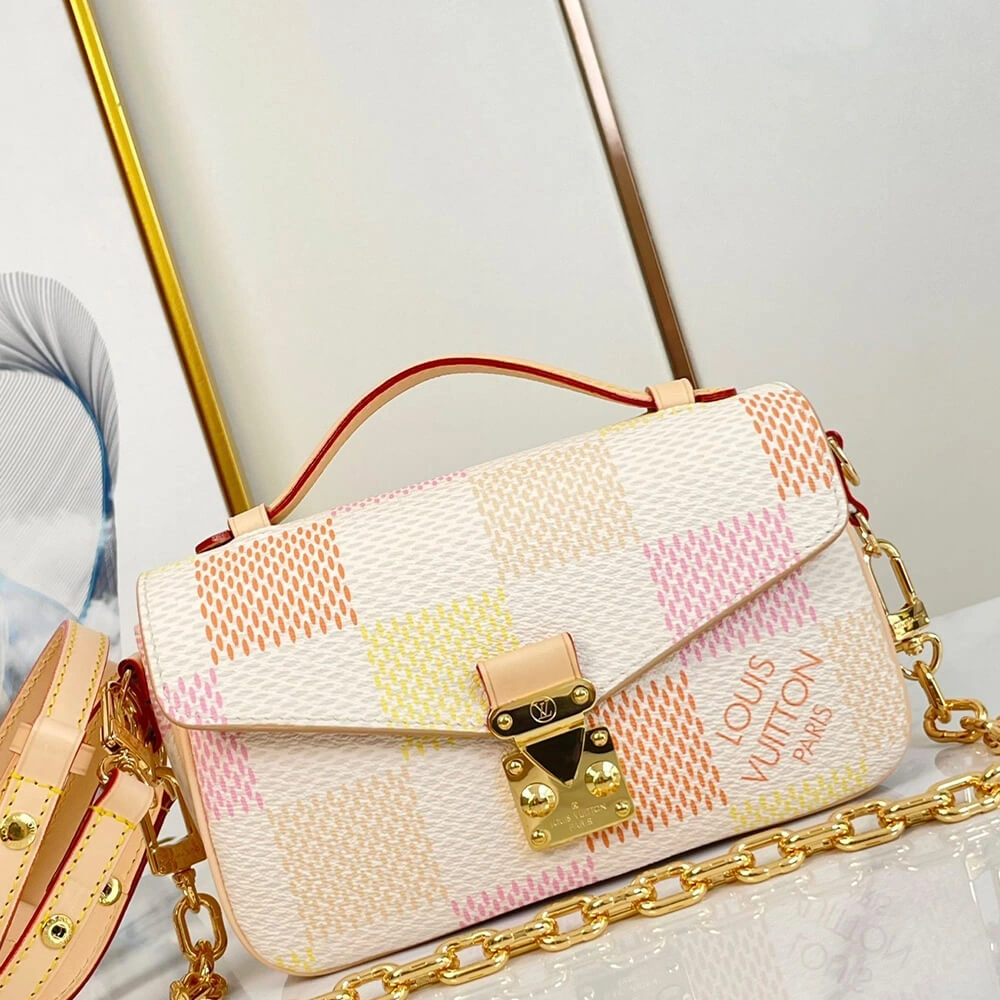 LV Pochette Metis East West WrinkleFree 441