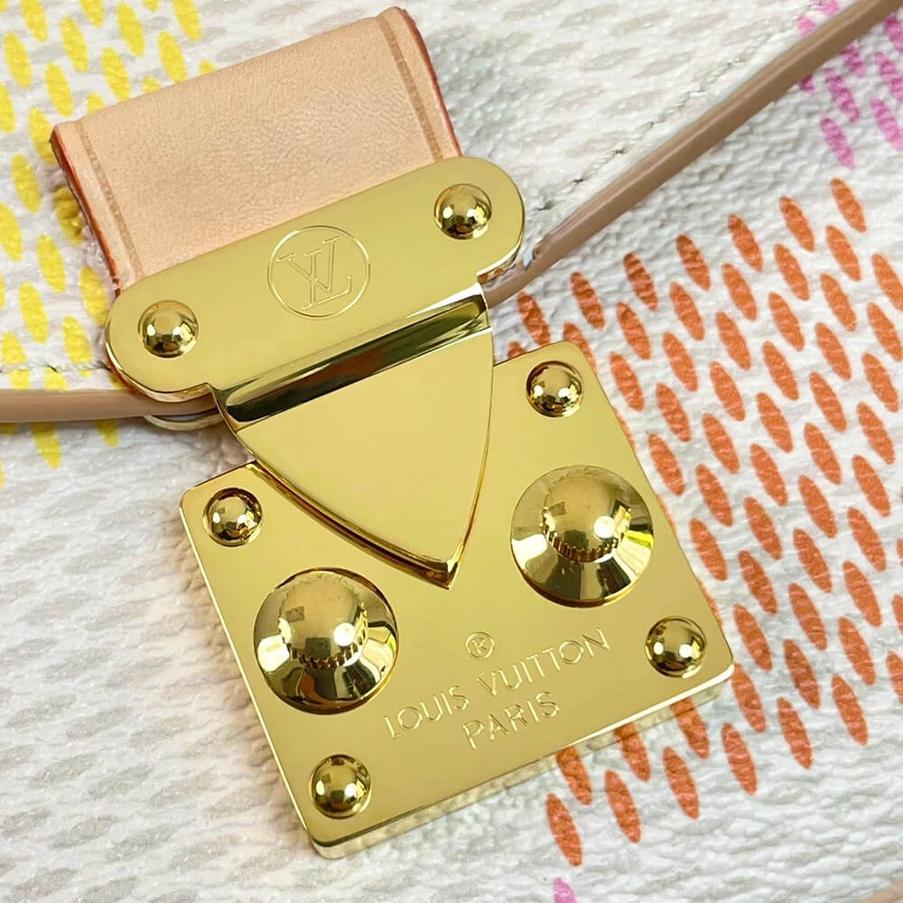 LV Pochette Metis East West WrinkleFree 441