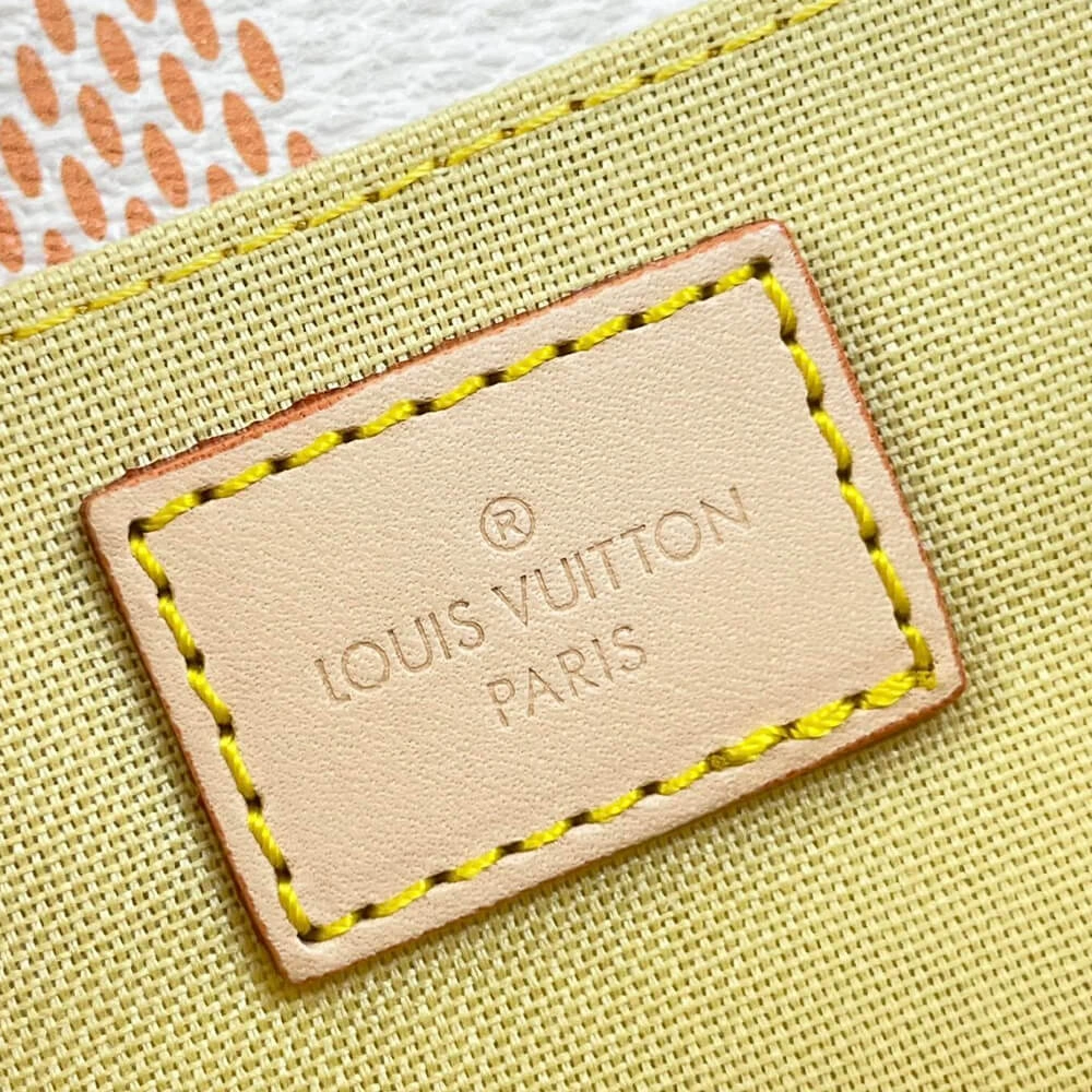 LV Pochette Metis East West WrinkleFree 441