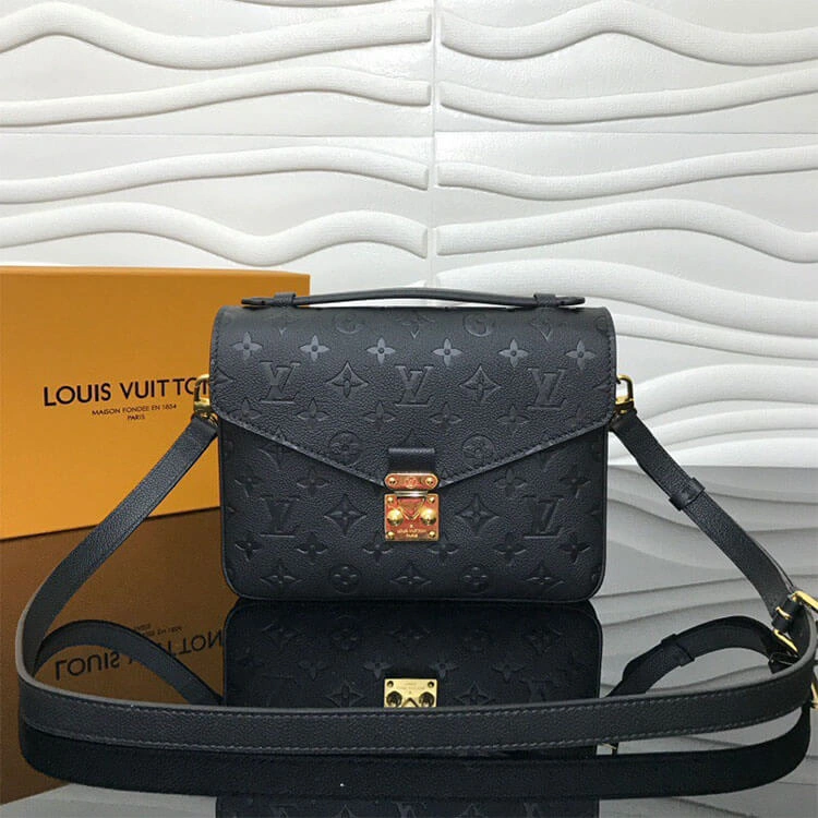 LV Pochette Metis Handbag TimelessDesign 804