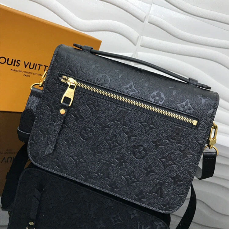 LV Pochette Metis Handbag TimelessDesign 804