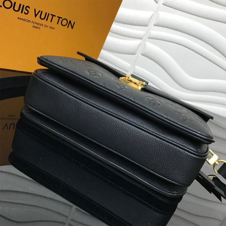LV Pochette Metis Handbag TimelessDesign 804