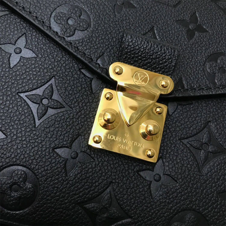 LV Pochette Metis Handbag TimelessDesign 804