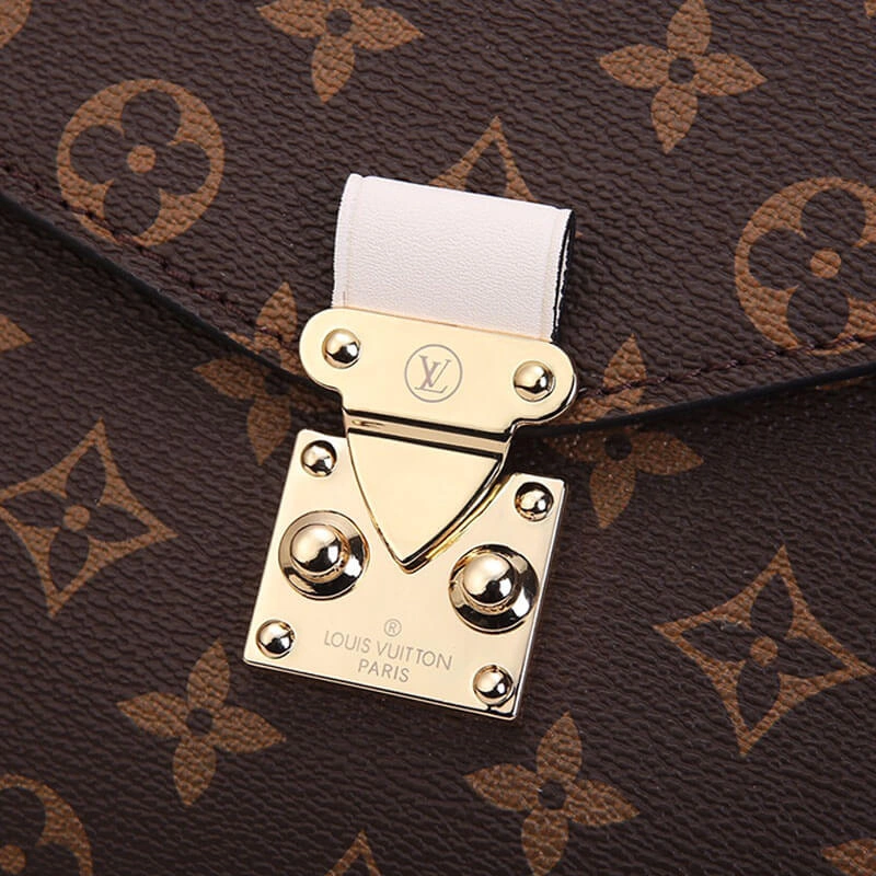 LV Pochette Metis Handbag Flexible 686