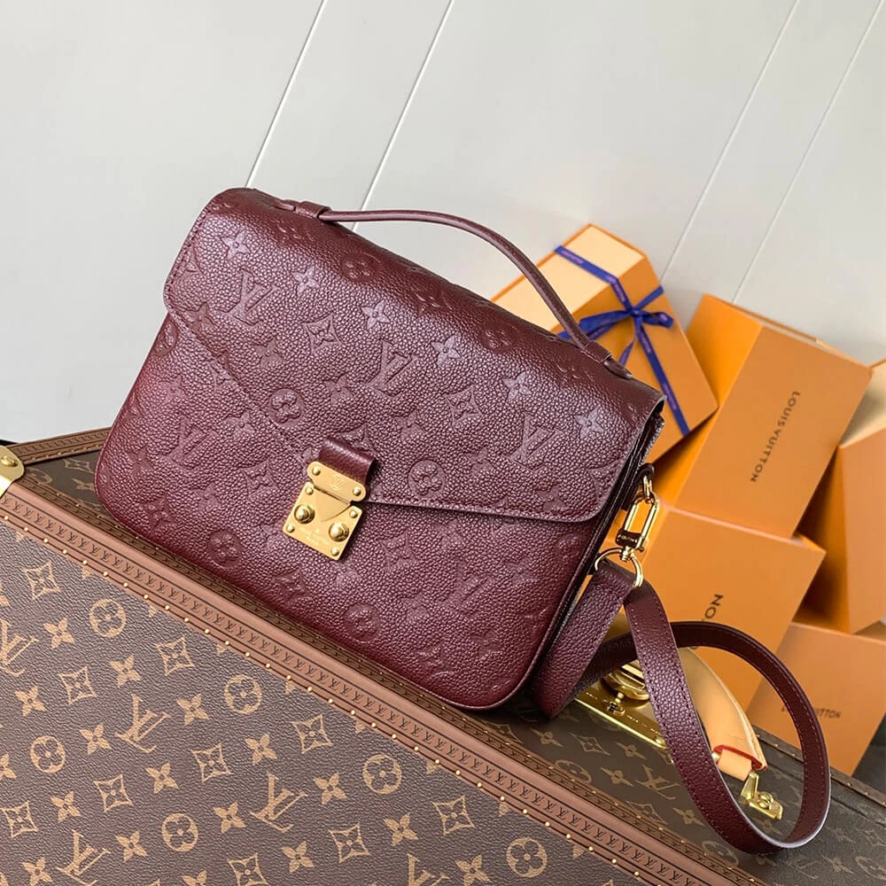 LV Pochette Metis WellDesigned 169