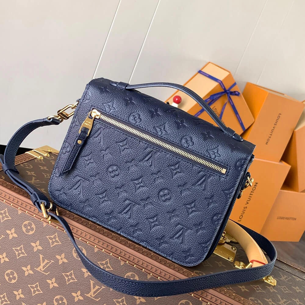 LV Pochette Metis WeatherProof 176