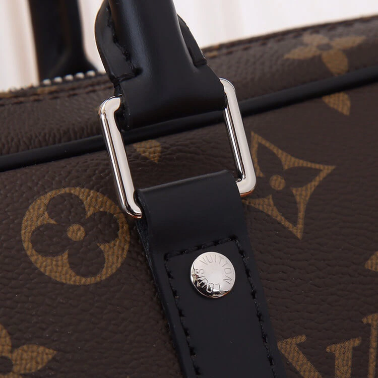 LV Porte-Documents Voyage PM Comfortable 759