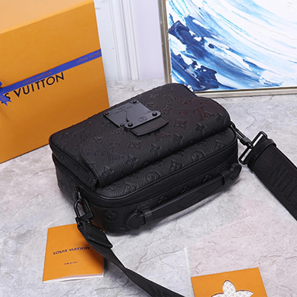 Colorful LV S LOCK MESSENGER 479