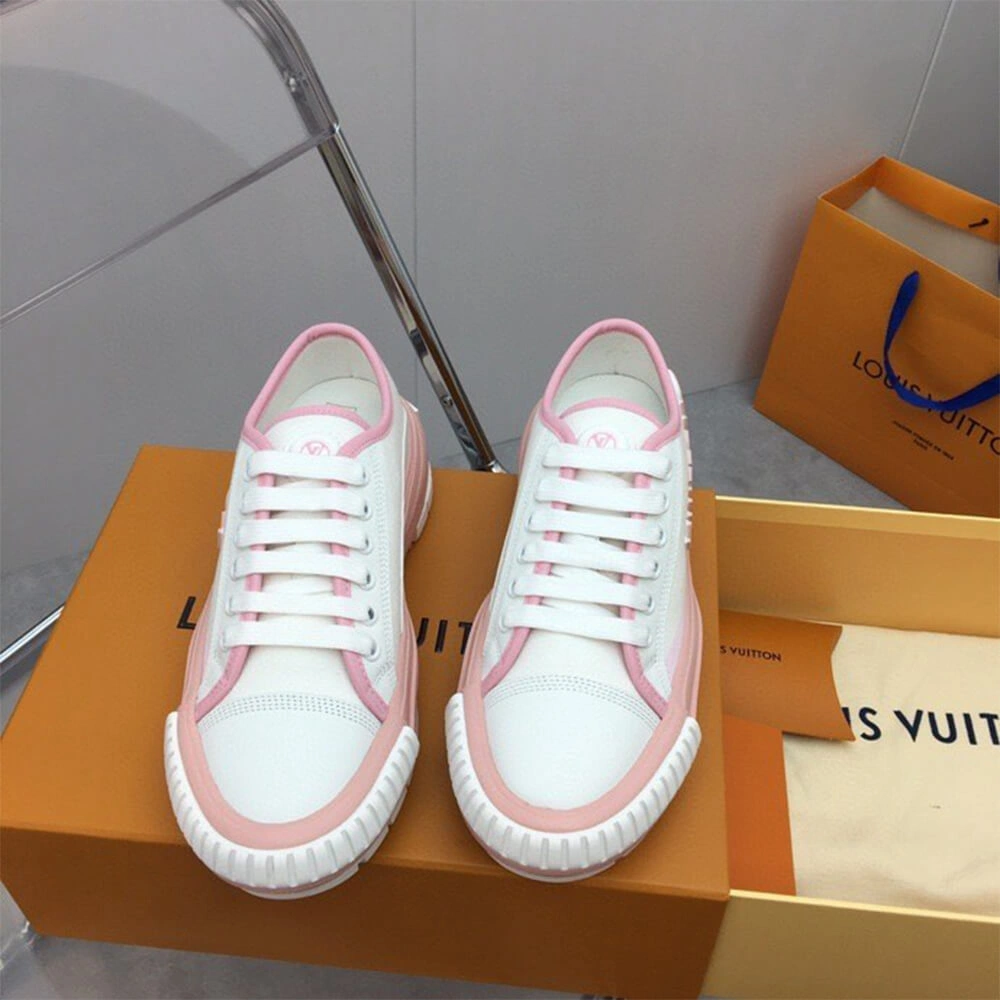 Affordable LV SQUAD SNEAKER 30