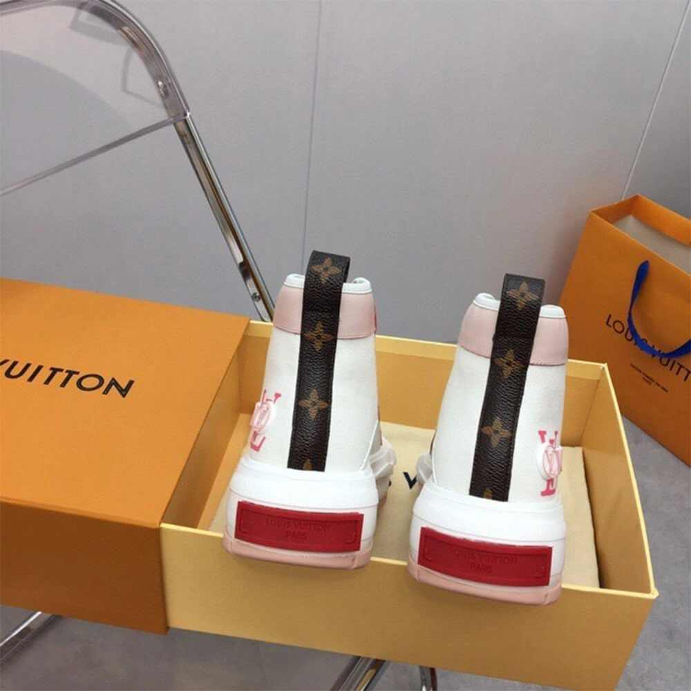 LV SQUAD SNEAKER Popular 31