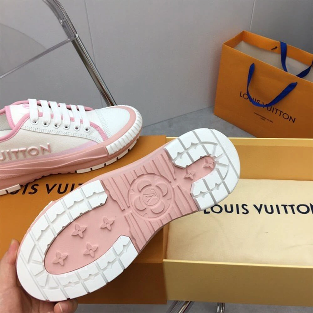 Affordable LV SQUAD SNEAKER 30