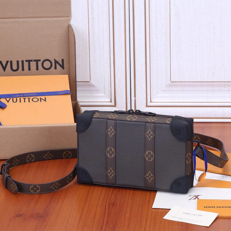 LV  Trunk Wallet Flexible 766