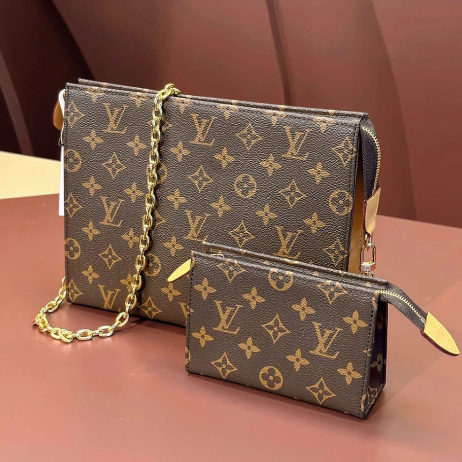 Supportive LV Toiletry Pouch On Chain 358