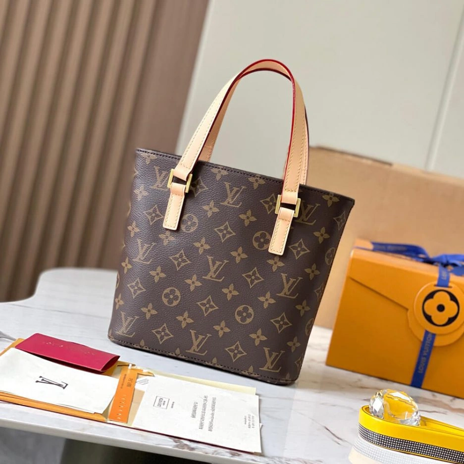 LV VAIN PM Casual 166