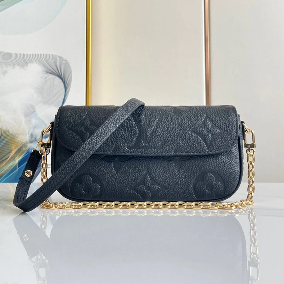 LV Wallet On Chain Ivy AllSeason 362