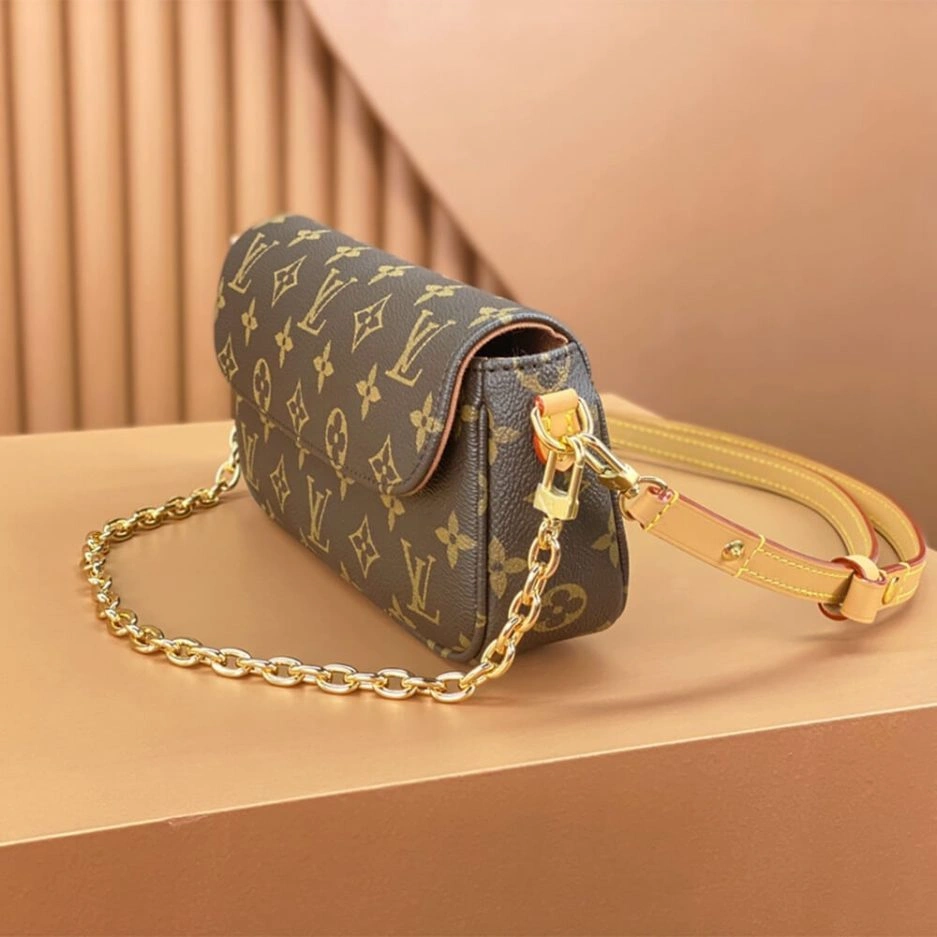 Versatile LV Wallet On Chain Ivy 365
