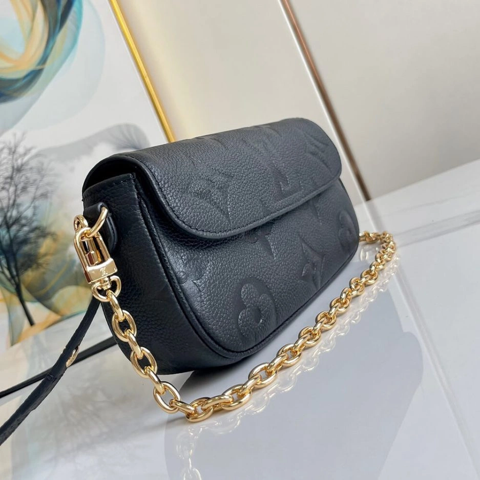 LV Wallet On Chain Ivy AllSeason 362