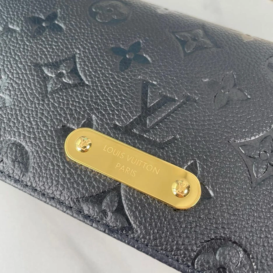 WaterResistant LV Wallet On Chain Lily 375