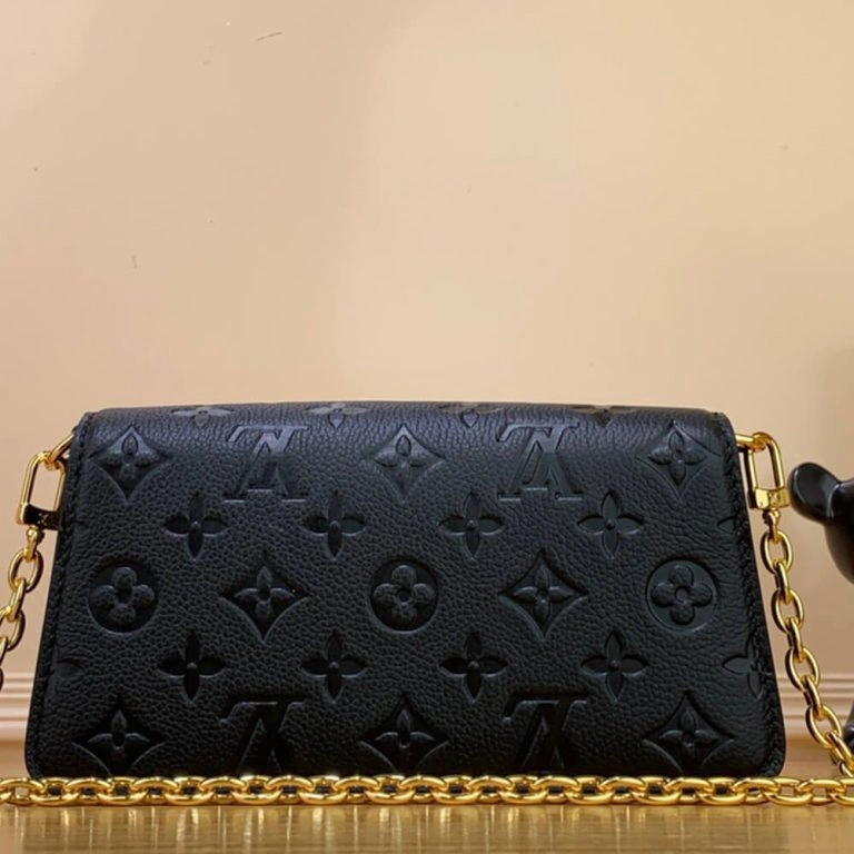 LV Wallet On Chain Metis QuickDry 413