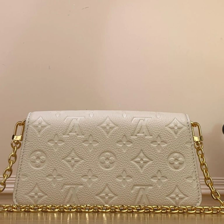 MoistureWicking LV Wallet On Chain Metis 424