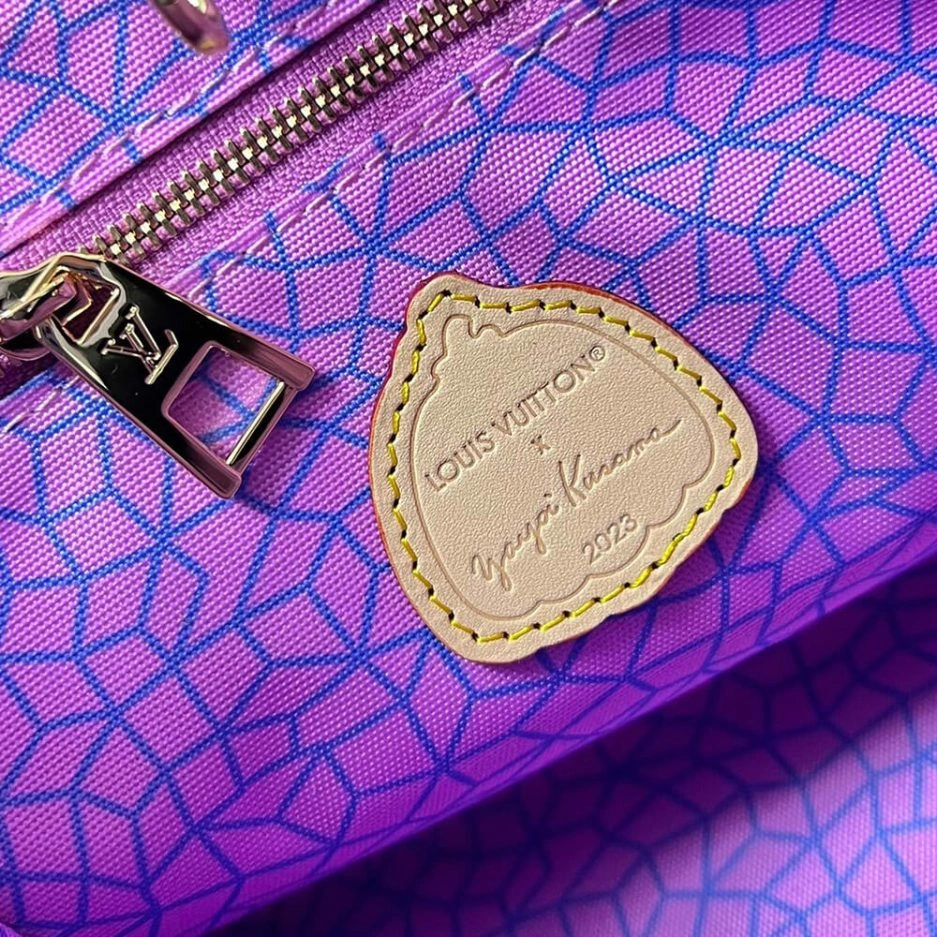LV x YK OnTheGo PM GoAnywhere 220
